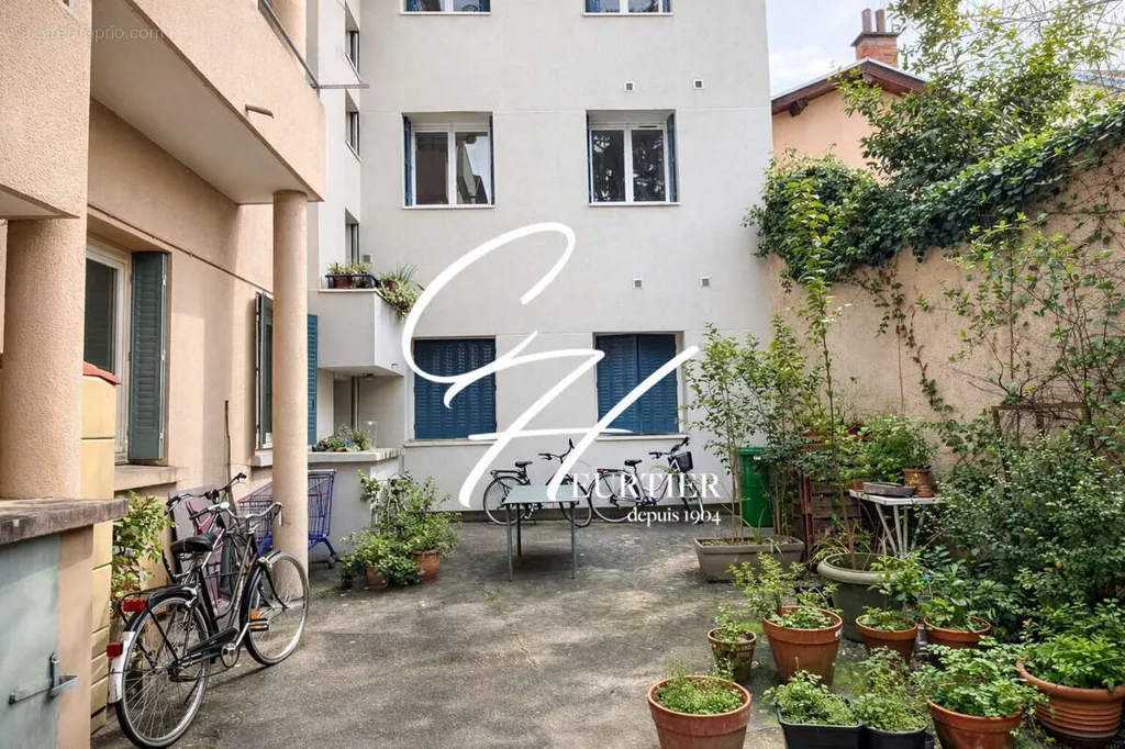 Jardin - Appartement Traversant avec Jardin à Grenoble