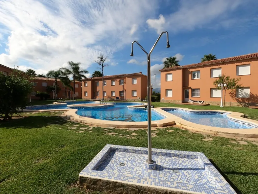 Piscine - Furnished Apartment with Pool in Oliva Nova