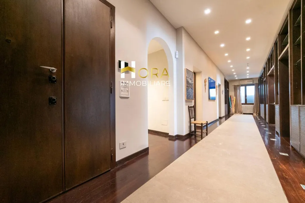 Luxurious Panoramic Apartment in Florence