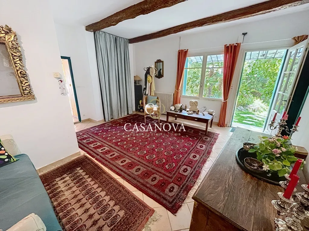 Living Room - Character House with Intimate Garden near Pézenas
