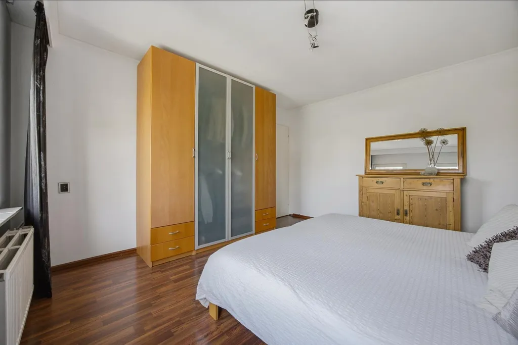 Chambres - Two-Storey House with Garden in Made