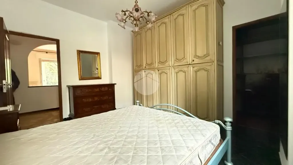 Magamistoad - Spacious Flat with Balcony in Genoa