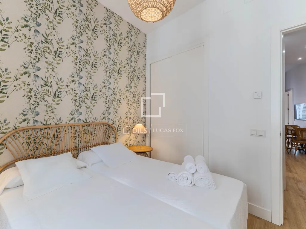 Magamistoad - Exterior Apartment with Balconies in Madrid