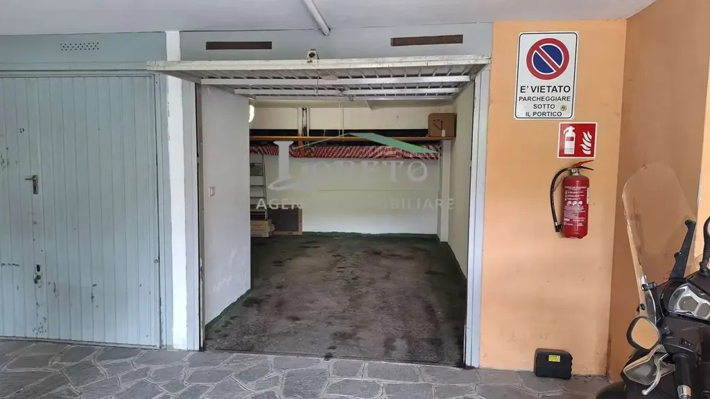 Garaaž - Bilocale with Balcony in Rapallo
