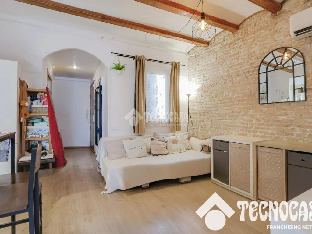 Elutuba - Charming Flat with Terrace in Sants - Montjuïc