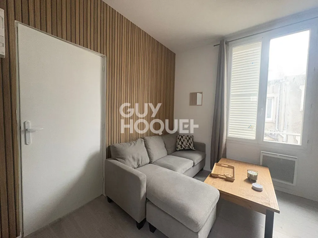 Séjour - Appartement Meublé 2 Pièces à Soissons