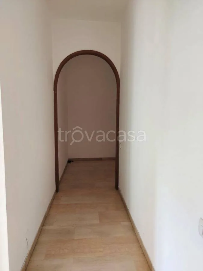 hallway_entrance