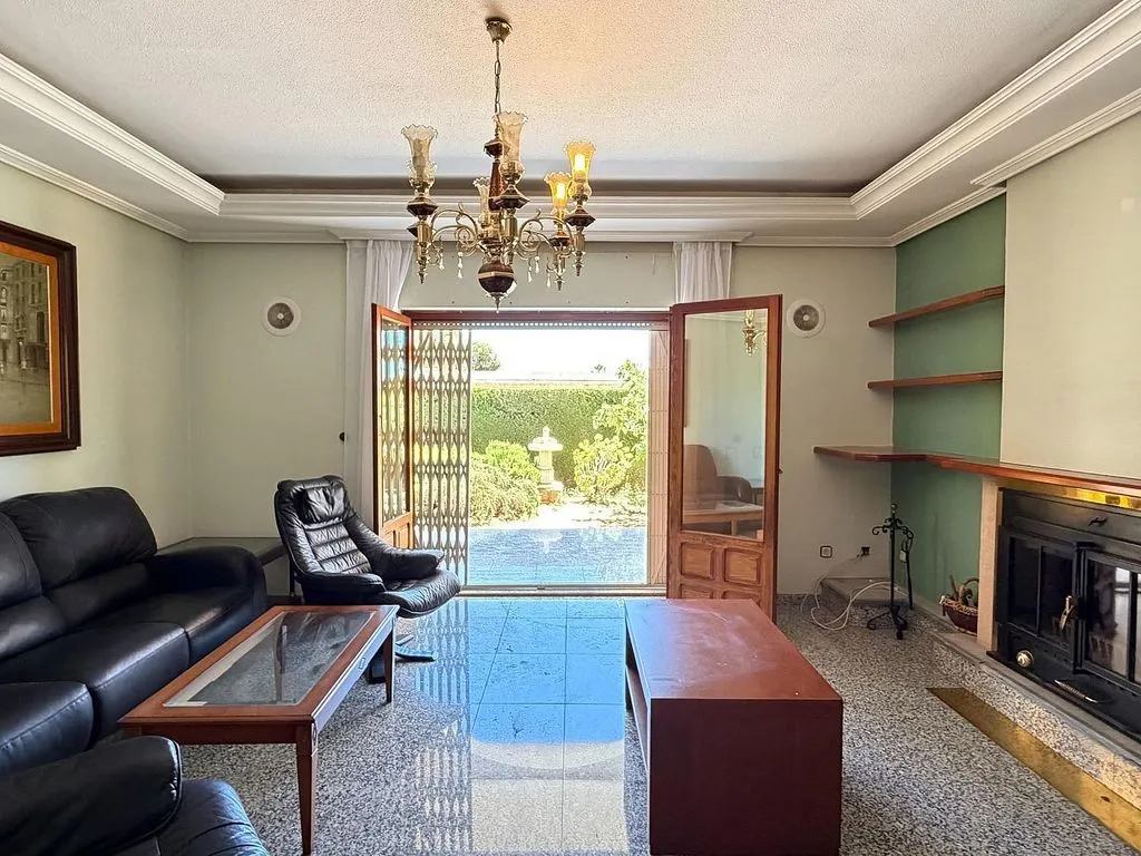 Elutuba - Chalet with Pool and Terrace in La Puebla