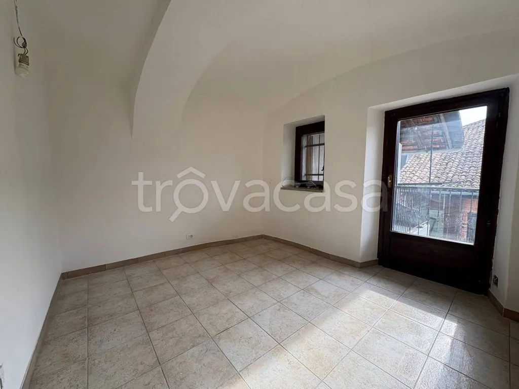 Pièces - Terraced House with Vaulted Ceilings in Feletto