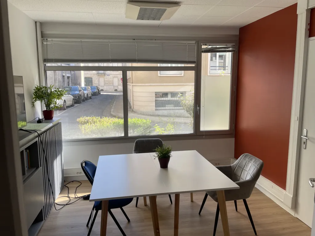 Salle à manger - Appartement T3-T4 en RDC avec Parking à Poitiers