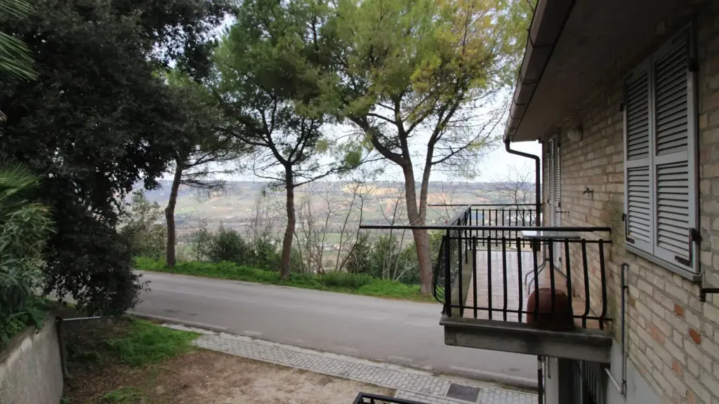 Balcon - Three-Level House in Historic Centre, Campofilone