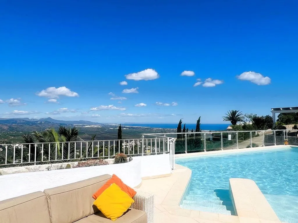 Piscina - Single-Storey Villa with Pool in Monte Pego
