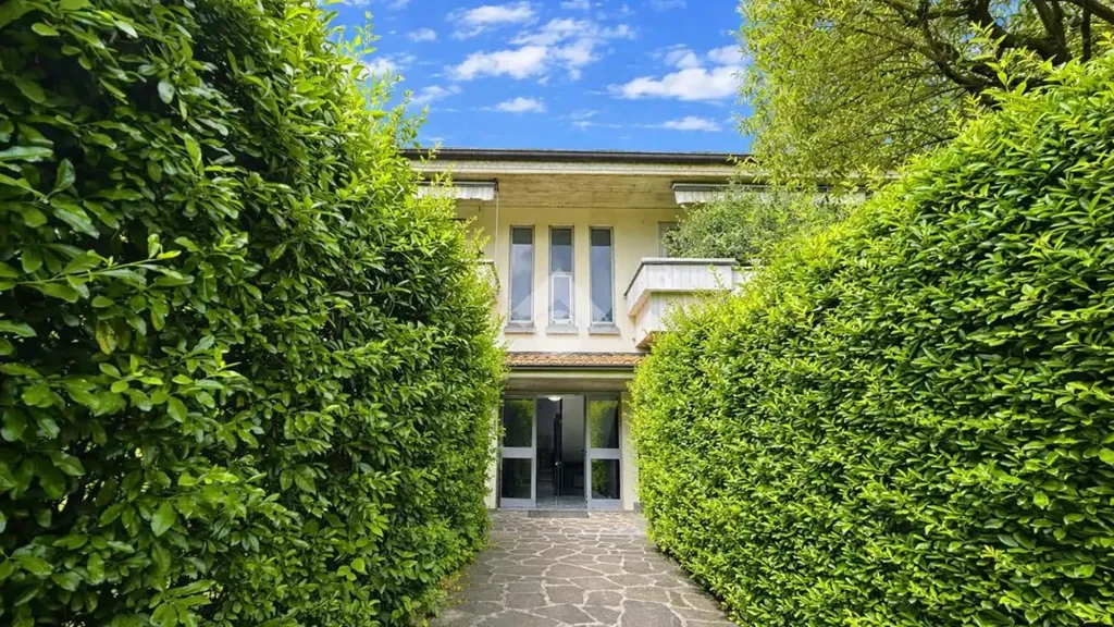 Extérieur - Spacious Apartment with Balcony in Vimercate