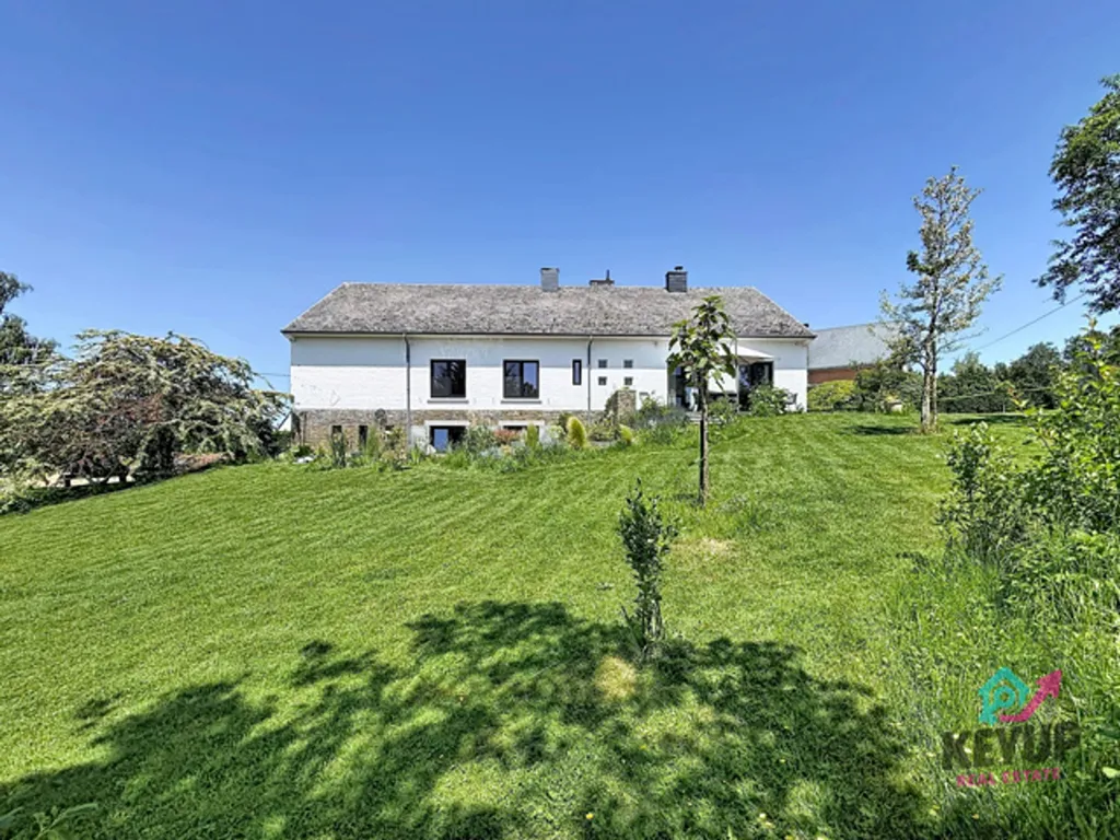 Jardin - Villa Familiale avec Terrasse au Sud à Dinant