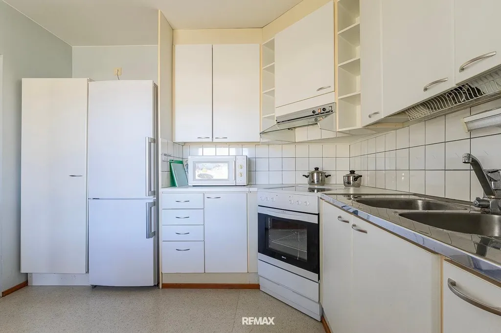 Cuisine - End-Unit Apartment with Sauna in Tarvasjoki Centre