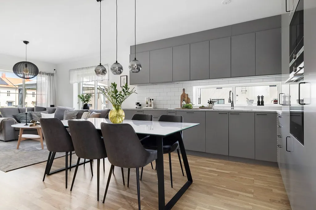 6-toaline maja asukohas Sigtuna kommun