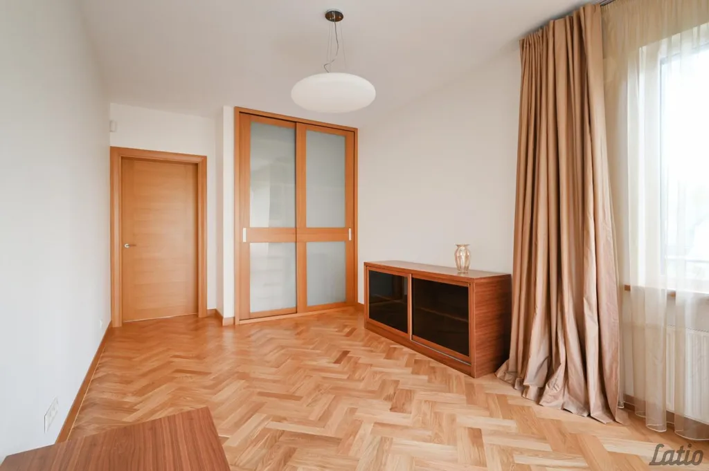 5-room house in Rīga