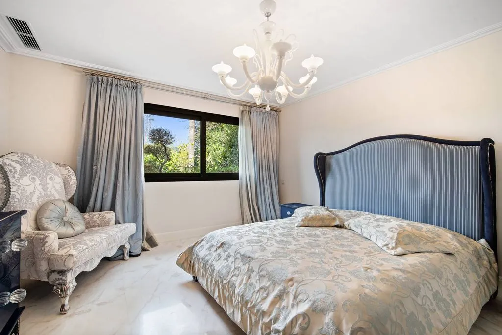 Chambres - Luxury Villa with Communal Pools in Marbella