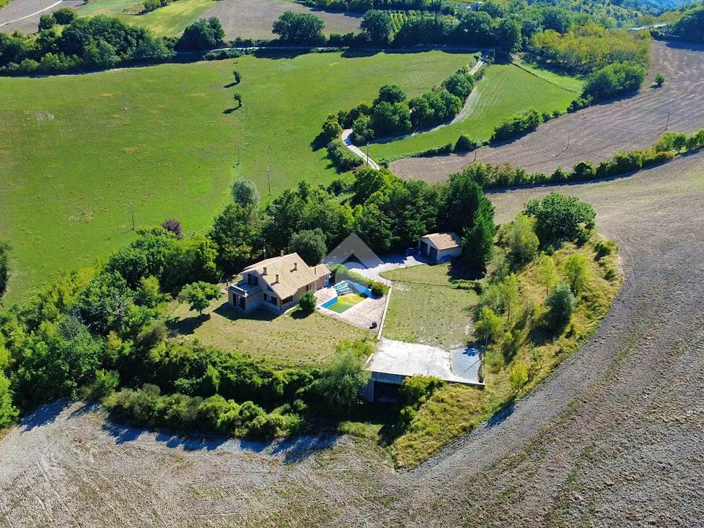 Vue aérienne - Renovated Villa with Pool in Fabriano
