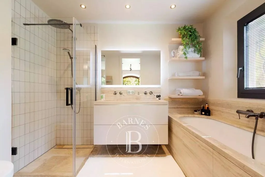 Baños - Luxury Villa with Pool in Roquefort-les-Pins