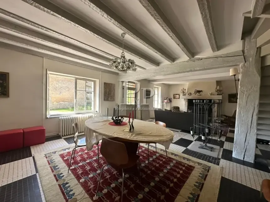 Salle à manger - Propriété de Charme avec Deux Maisons dans la Vallée de l’Eure