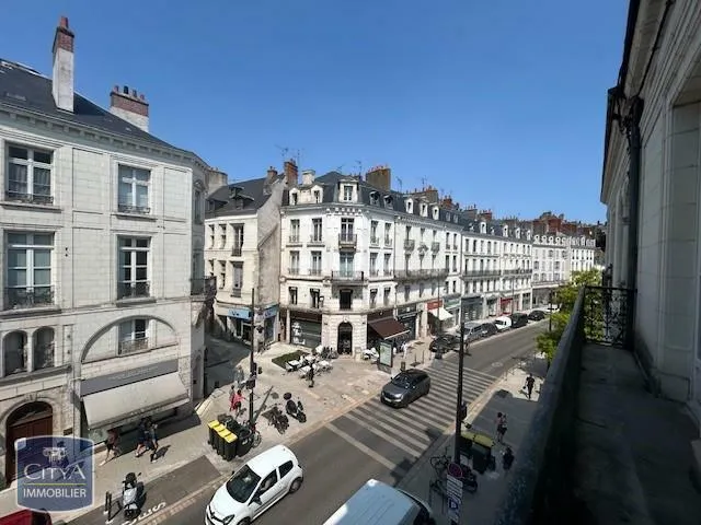 Välivaade - Spacious Flat with Balcony in Blois Centre