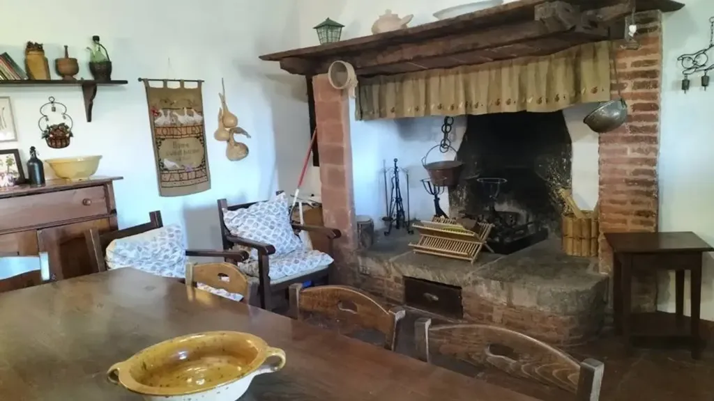 Salle à manger - Rustic House with Grotto in Piegaro