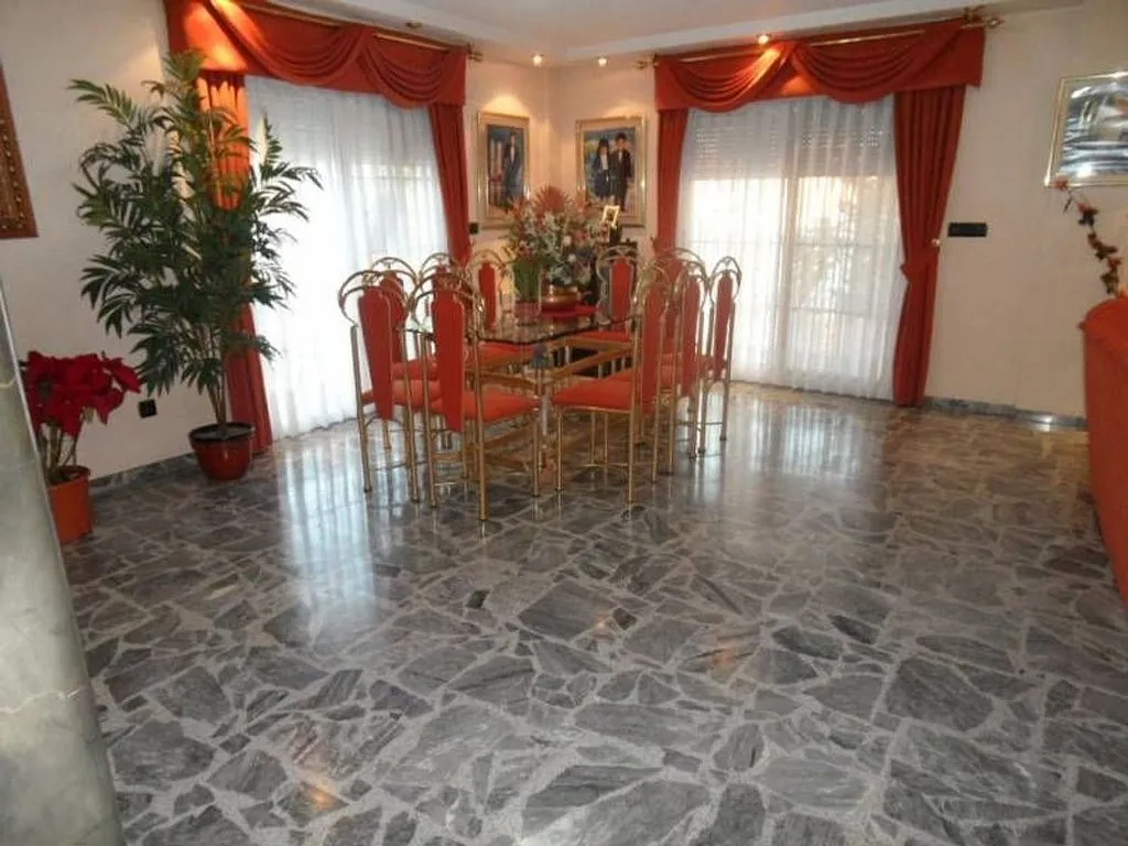 Salle à manger - Chalet with Terrace in Ciutat Jardí, Elche