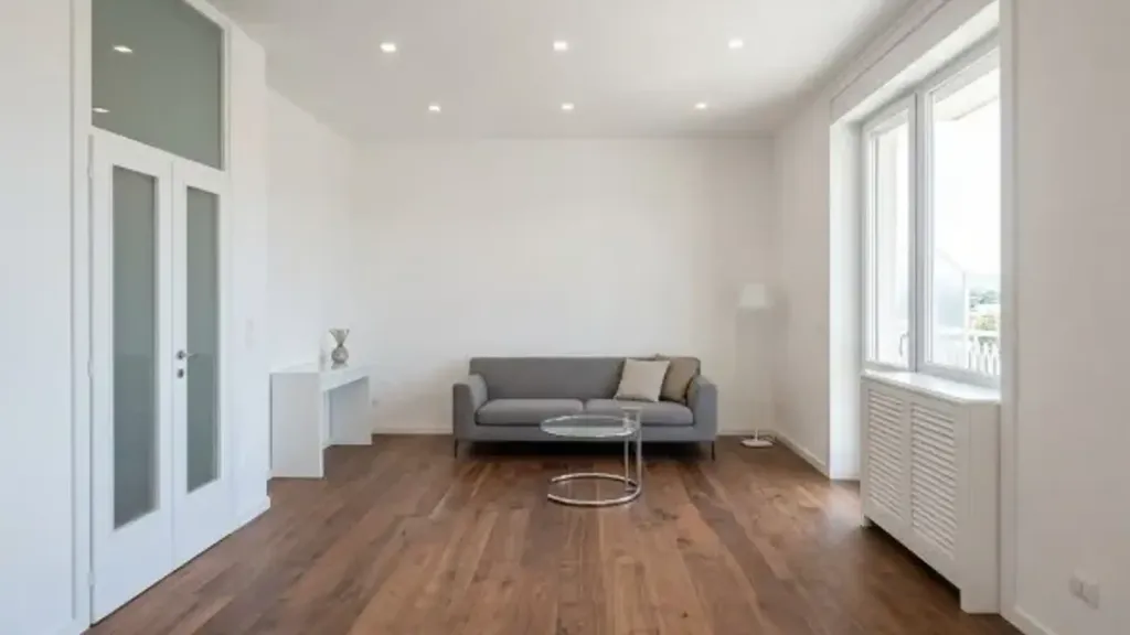 Elutuba - Spacious Apartment for Renovation in Lecce