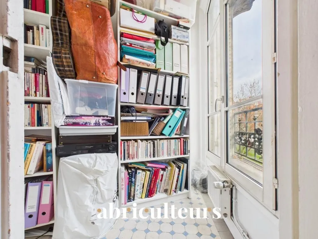 Buanderie - Appartement Familial avec Vue Dégagée à Paris 20ème