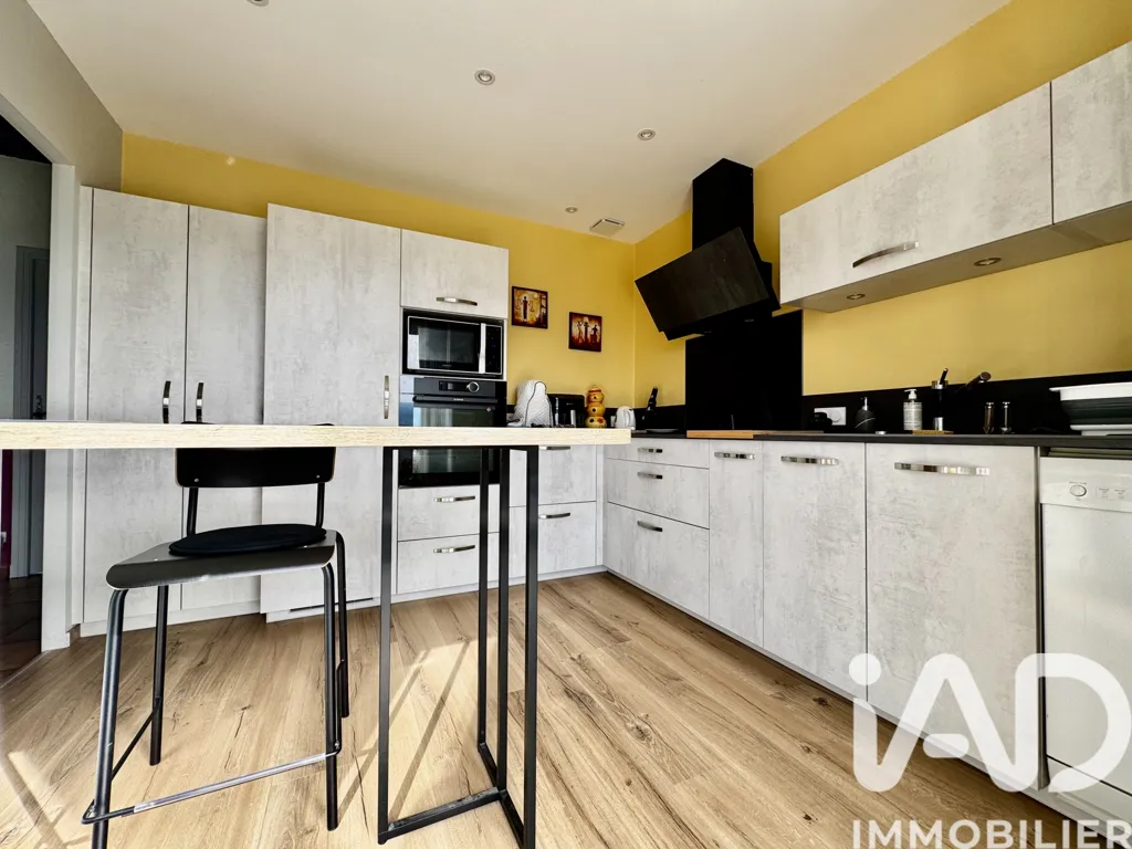Cucina - Traditional House with Garden View in Saint-Chamond