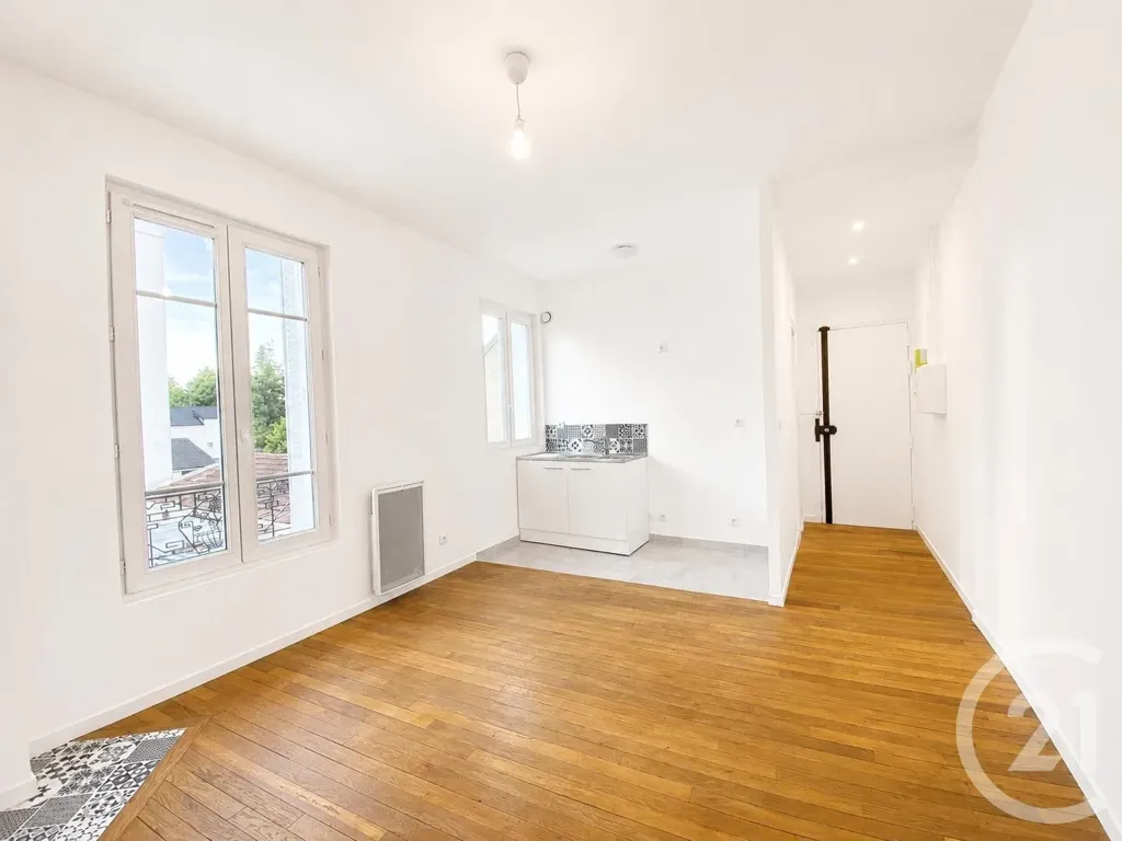 Toad - Refurbished 2-Bed Flat in Les Pavillons-sous-Bois