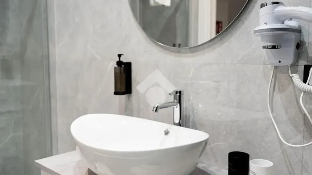 Salles de bain - Modernised Flat with Terrace in Genoa Centre