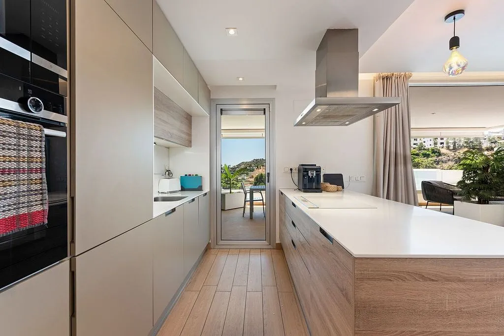 Cuisine - Apartment with Pool and Terrace in Benahavís