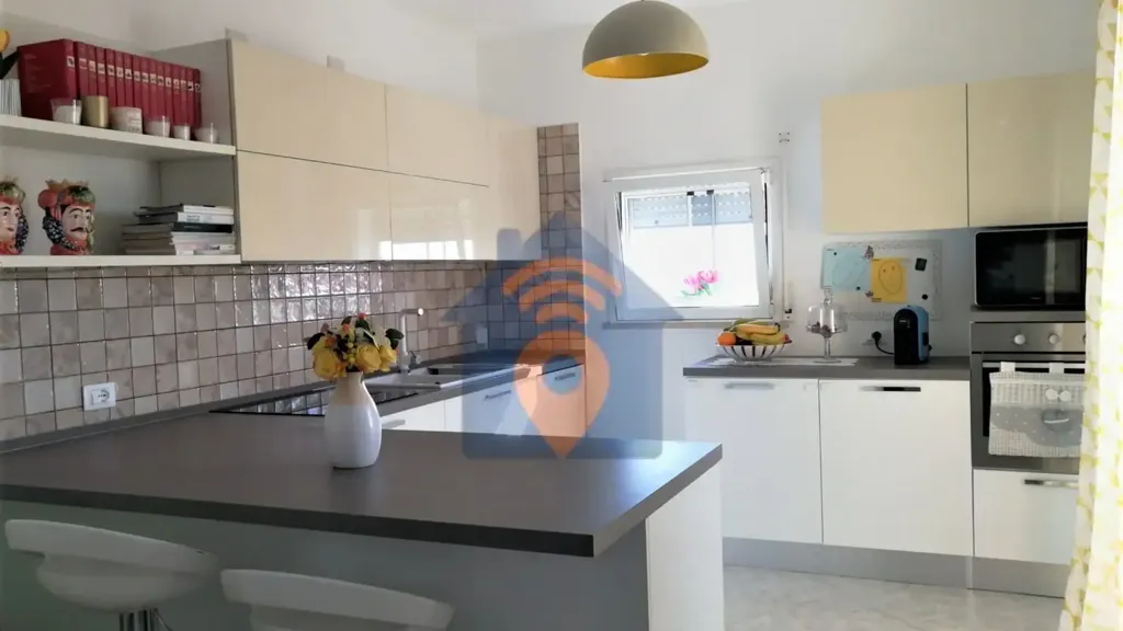 Cuisine - Apartment with Bus Stop Proximity in Castelvetrano