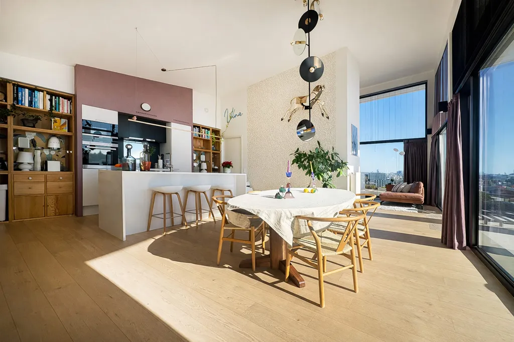 Salle à manger - Penthouse avec Terrasse Panoramique au Cœur du Canal
