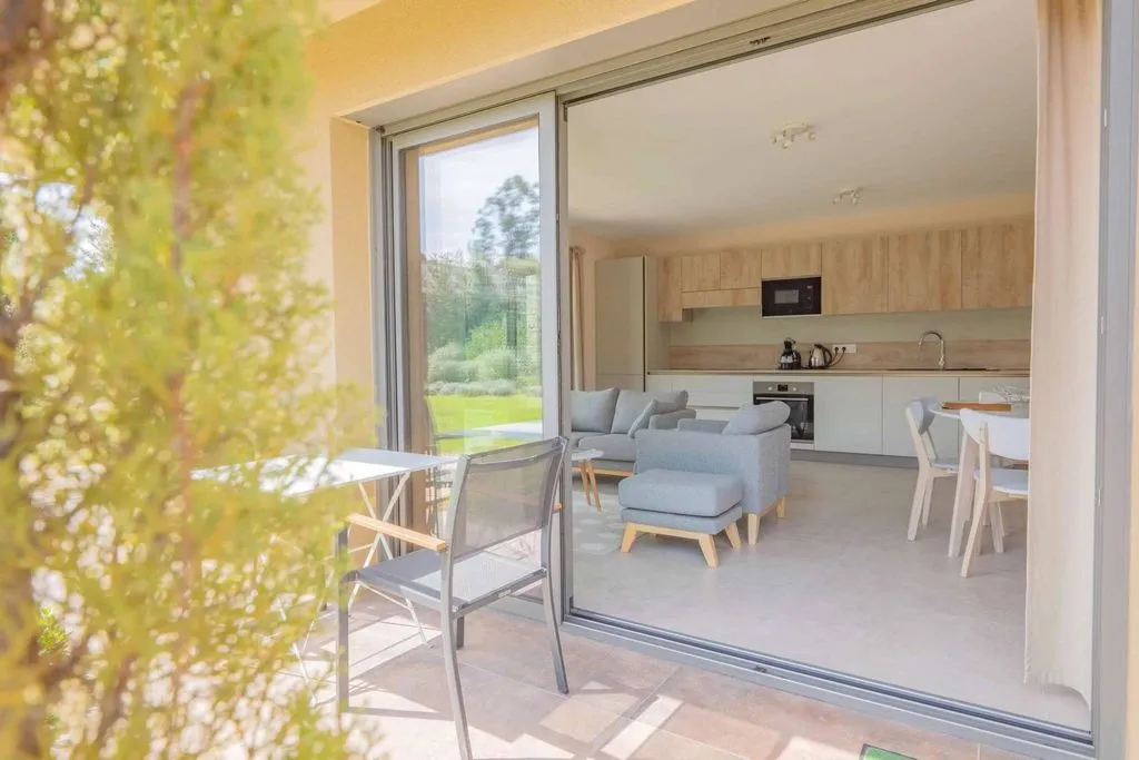 Terrass - Luxury Apartment with Garden in Grimaud