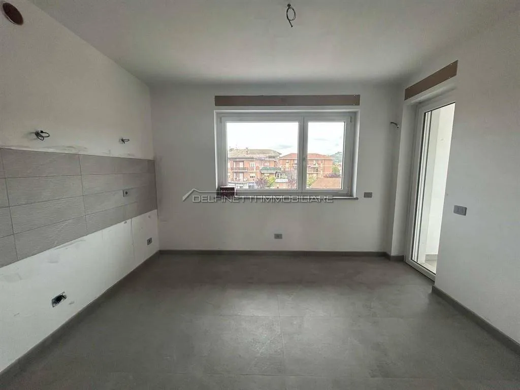 Pièces - New Class A4 Apartment with Terraces near Alba