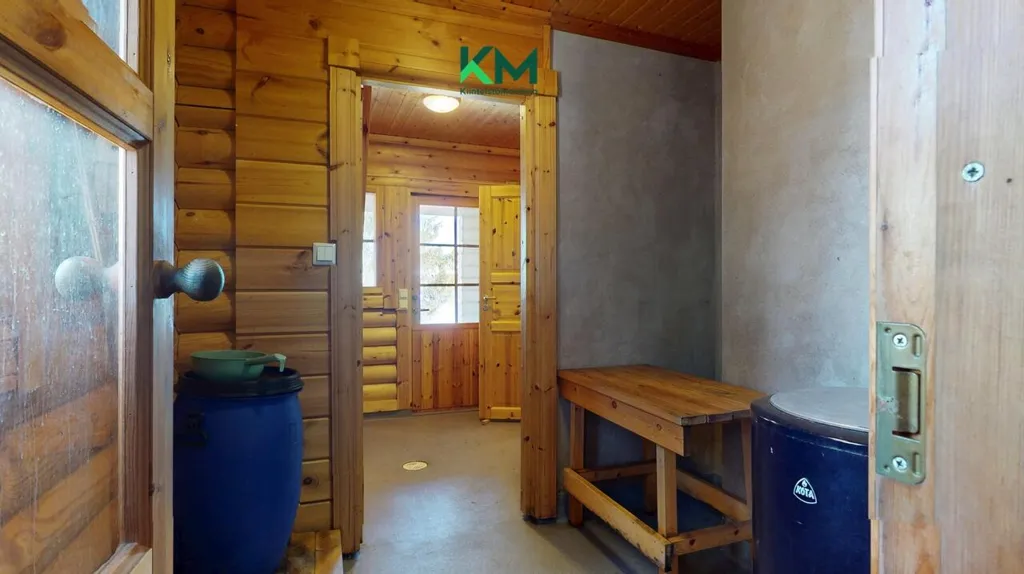 Hallway - Cottage with Private Sauna in Maksamaa