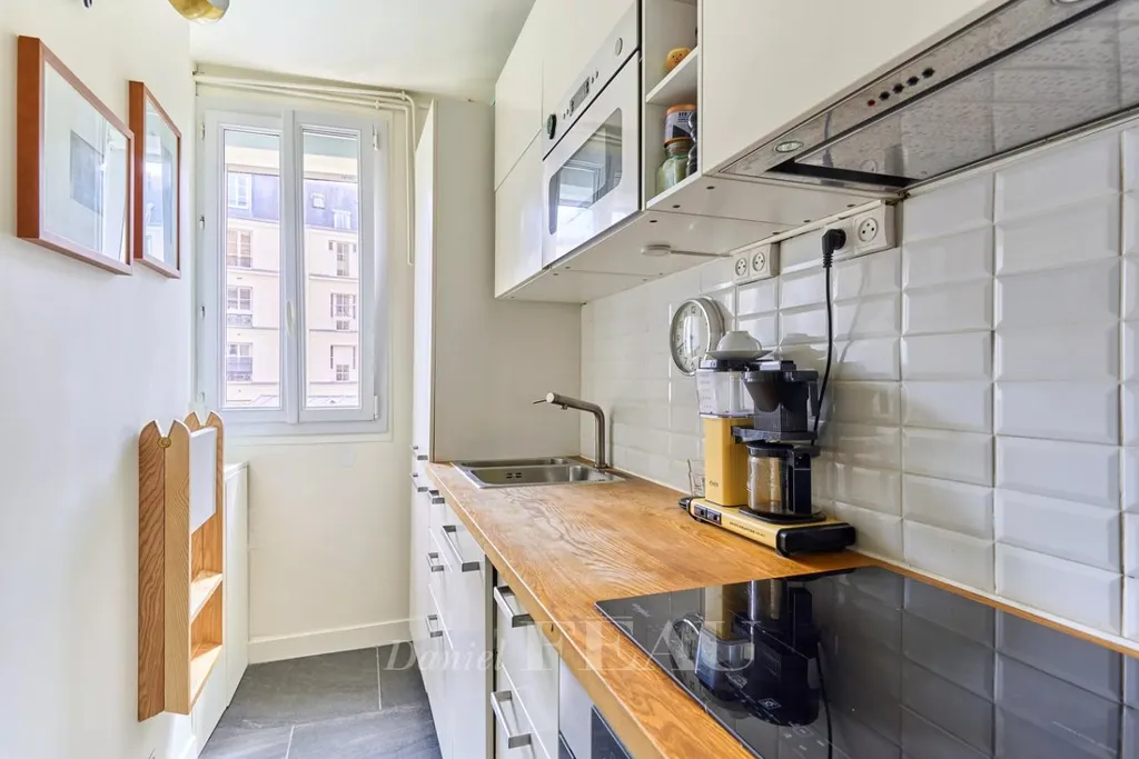 Köök - Renovated Paris 7ème Apartment with Elevator