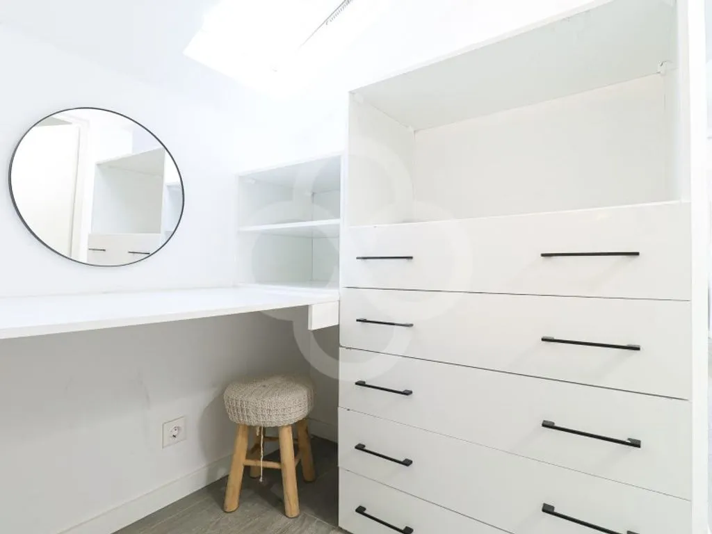Pièces - 2-Bedroom Flat with Balcony in Largo do Rato, Lisbon