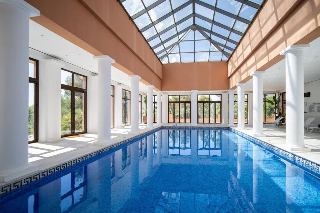 Piscine - Luxury Villa with Pool in Nueva Andalucia, Marbella