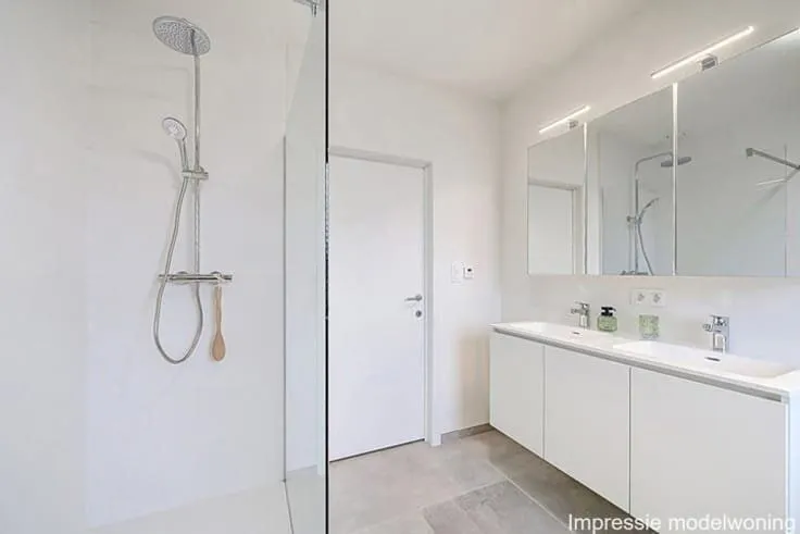 Bagni - Energy-Efficient New Build with Terrace