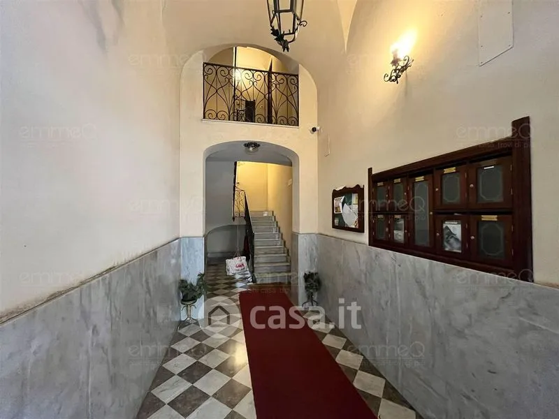 Ingresso - Quadrilocale with Balconies in Palermo