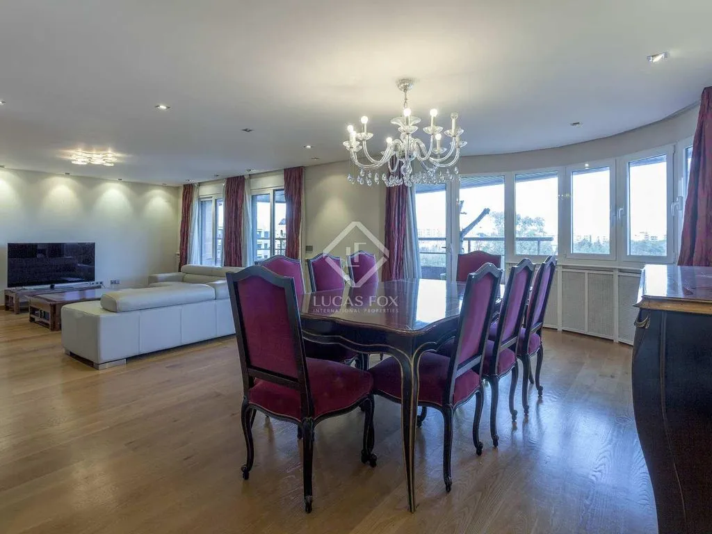 Salle à manger - Luxury Apartment with River View in Valencia