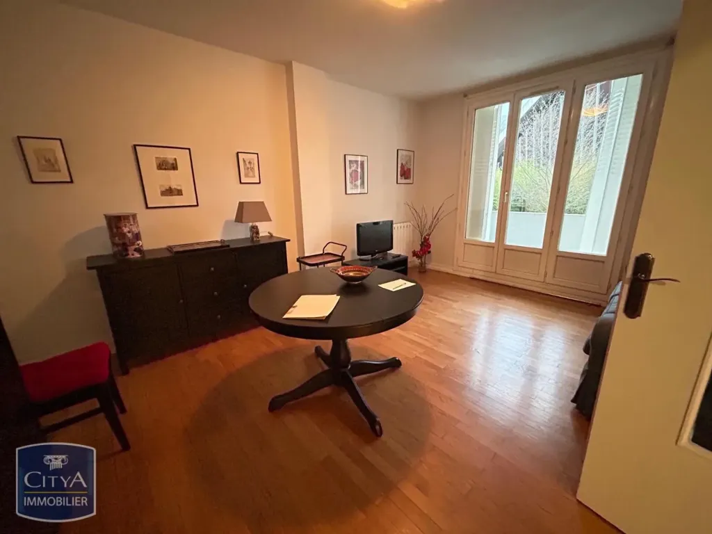 Séjour - Appartement Meublé avec Balcons à Grenoble