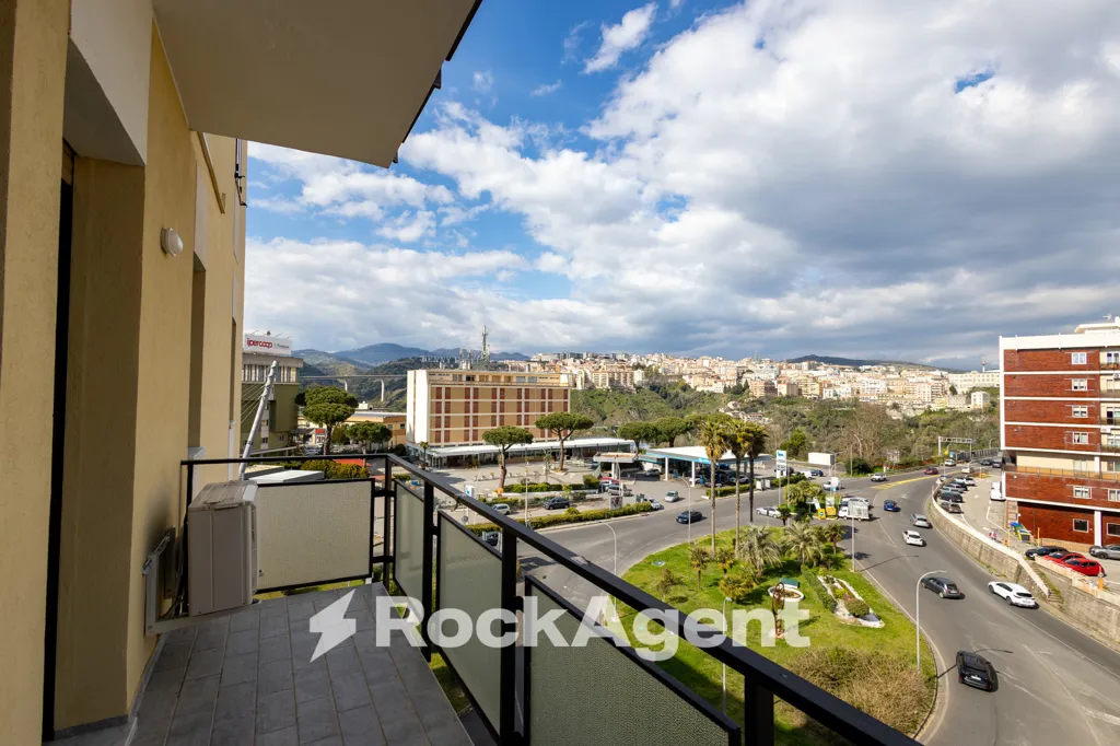 Balcon - Modernised Apartment with Balcony in Catanzaro