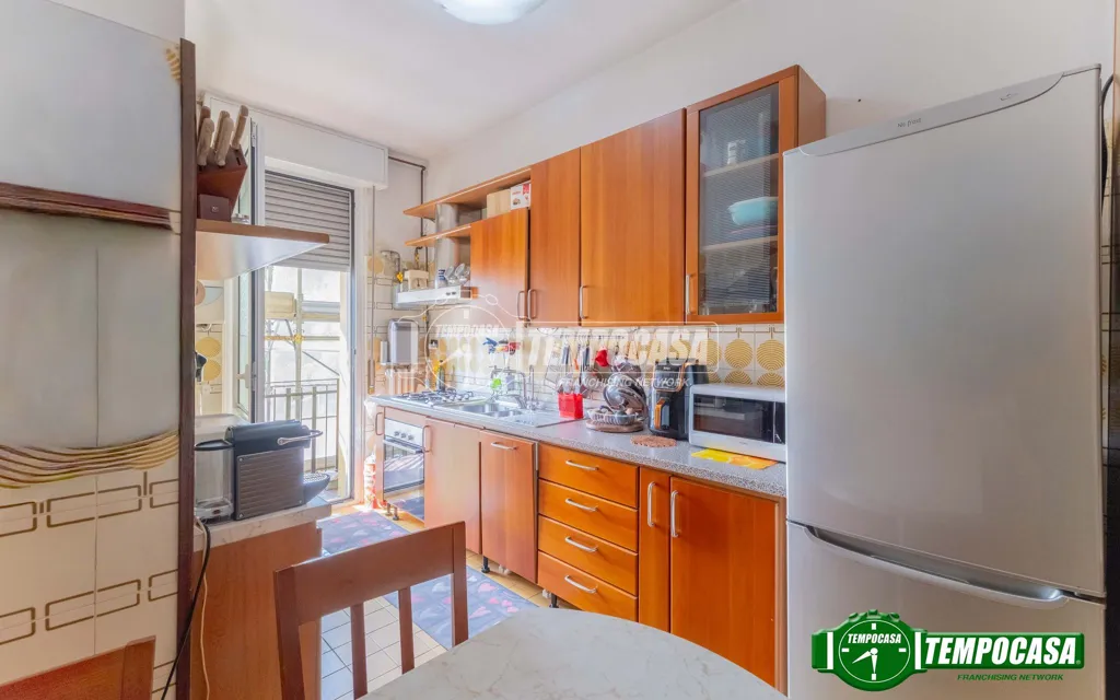 Cuisine - Brightly Laid-Out Flat with Balcony in Milan