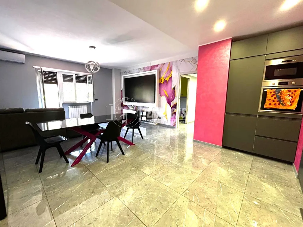 Söögituba - Renovated Apartment with Balcony in Rome
