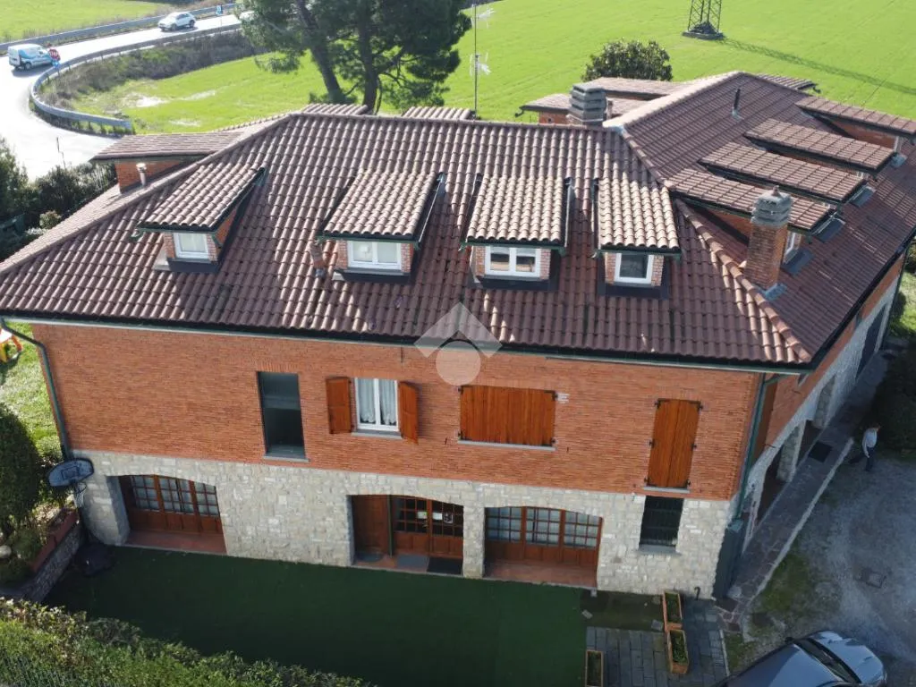 Vue aérienne - First-Floor Apartment with Private Porch in Mozzo